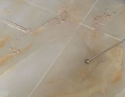 綦江瓷砖空鼓维修公司分享粘合剂选择不当在瓷砖铺贴过程中可能导致以下问题