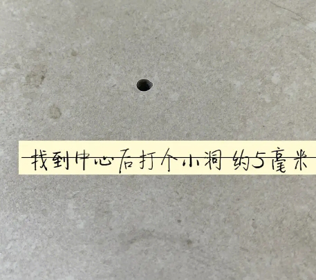 綦江瓷砖空鼓维修公司专业解答在瓷砖铺贴过程中，如果砂料搅拌不均匀，将会带来以下问题